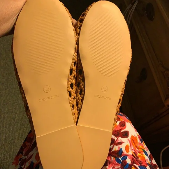 Brand new without tag slippers mule - Picture 6 of 6